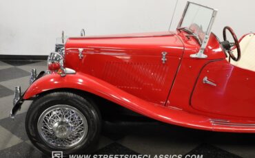 Unknown-Kit-car-1952-Red-White-26