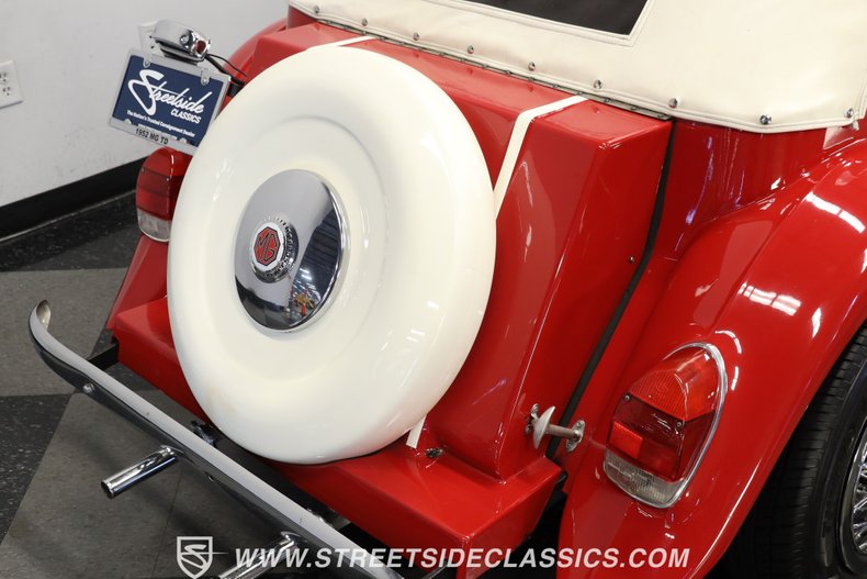 Unknown-Kit-car-1952-Red-White-28