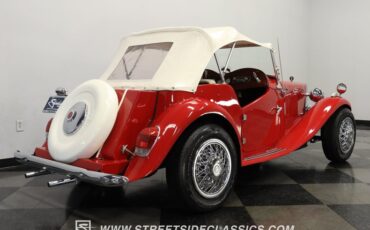 Unknown-Kit-car-1952-Red-White-29