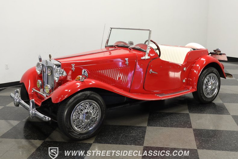 Unknown-Kit-car-1952-Red-White-3