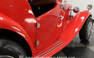 Unknown-Kit-car-1952-Red-White-30