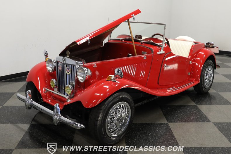 Unknown-Kit-car-1952-Red-White-32