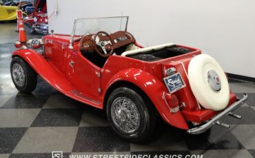 Unknown-Kit-car-1952-Red-White-4