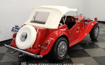 Unknown-Kit-car-1952-Red-White-5