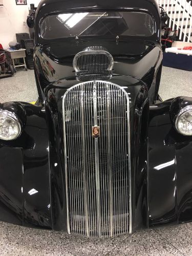 Unknown-Lafayette-1936-Black-3