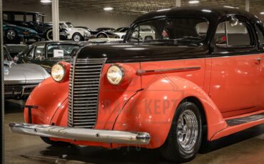 Unknown-Lafayette-1938-Black-And-Salmon-Black-43