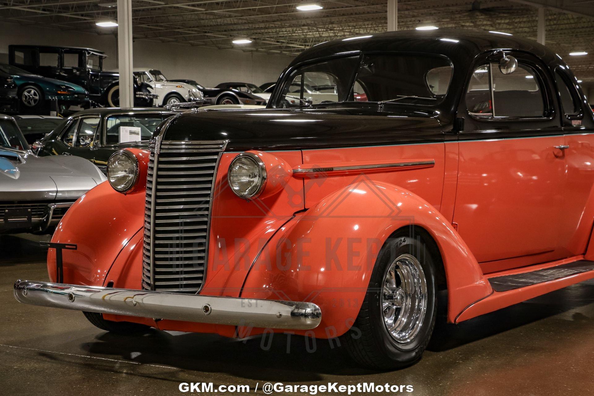 Unknown-Lafayette-1938-Black-And-Salmon-Black-44