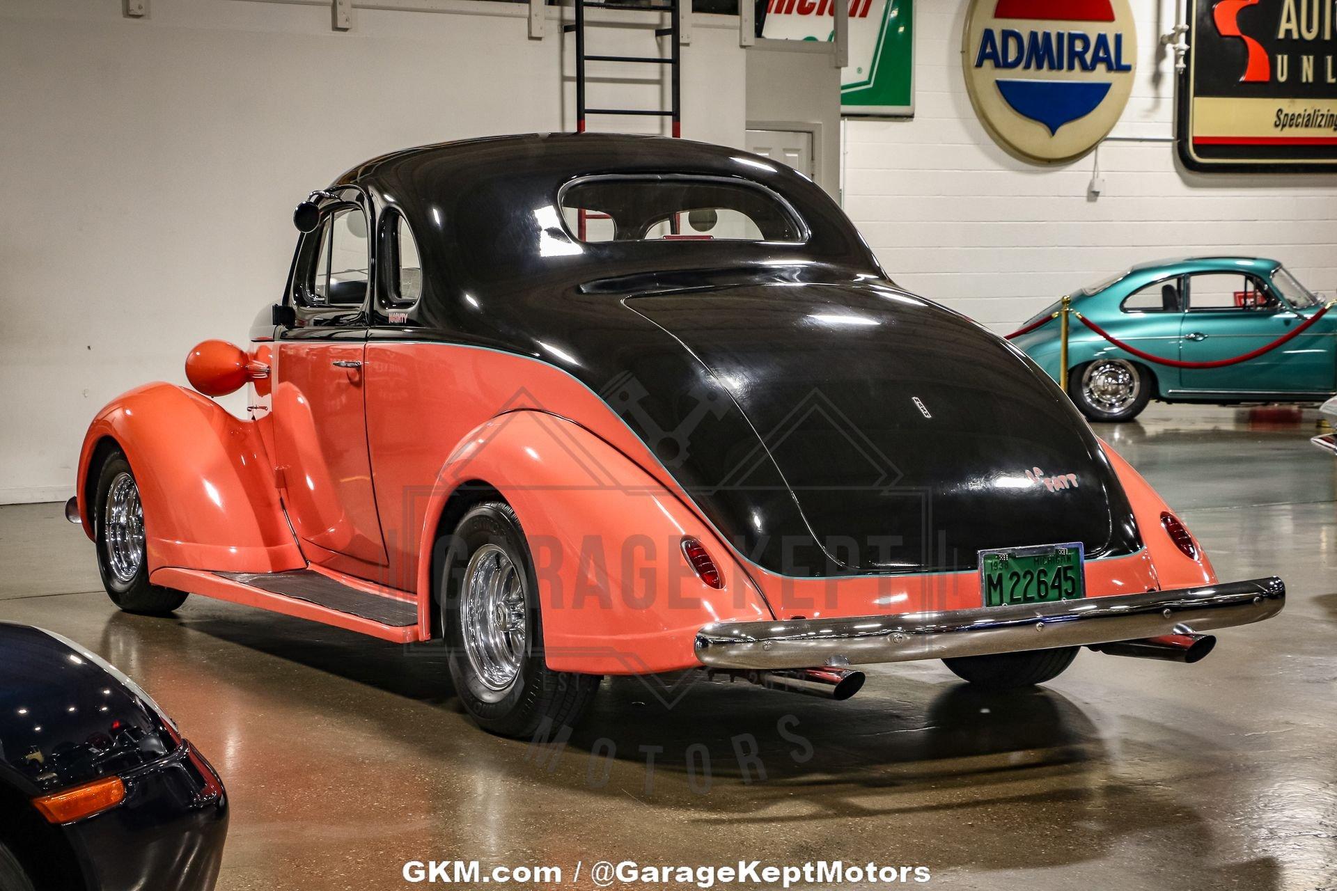 Unknown-Lafayette-1938-Black-And-Salmon-Black-5