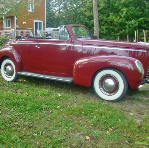 Unknown-Lafayette-1939-Red-Black-1