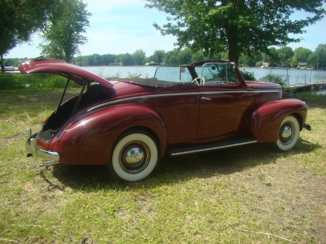 Unknown-Lafayette-1939-Red-Black-18