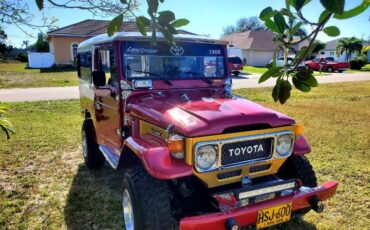 Unknown-Land-cruiser-1960-Red-1