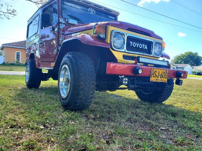 Unknown-Land-cruiser-1960-Red