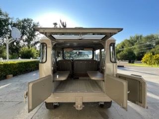 Unknown-Land-cruiser-1968-Beige-Beige-17