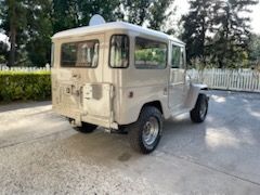 Unknown-Land-cruiser-1968-Beige-Beige-22