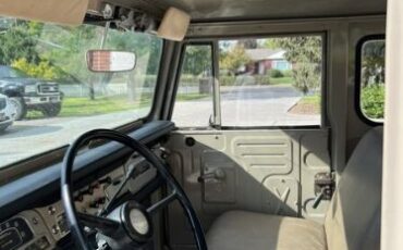 Unknown-Land-cruiser-1968-Beige-Beige-29