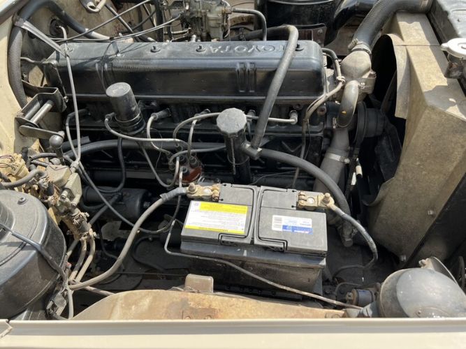 Unknown-Land-cruiser-1968-Beige-Beige-35