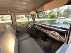 Unknown-Land-cruiser-1968-Beige-Beige-5