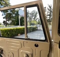 Unknown-Land-cruiser-1968-Beige-Beige-8