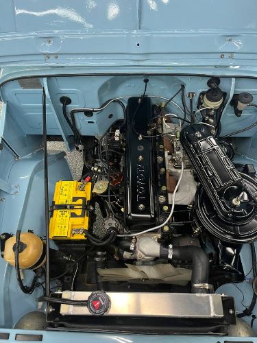 Unknown-Land-cruiser-1968-Blue-10