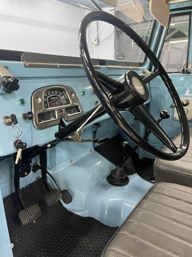 Unknown-Land-cruiser-1968-Blue-12