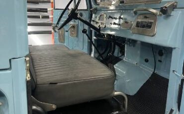 Unknown-Land-cruiser-1968-Blue-18