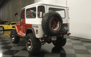 Unknown-Land-cruiser-1968-Copper-Metallic-Black-12