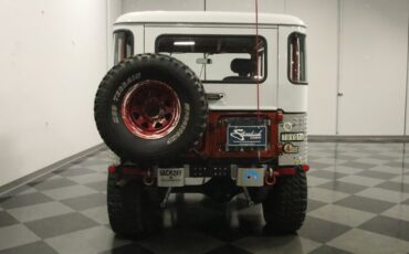 Unknown-Land-cruiser-1968-Copper-Metallic-Black-13
