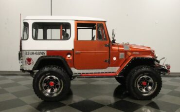 Unknown-Land-cruiser-1968-Copper-Metallic-Black-4