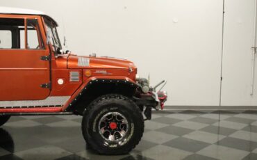 Unknown-Land-cruiser-1968-Copper-Metallic-Black-48