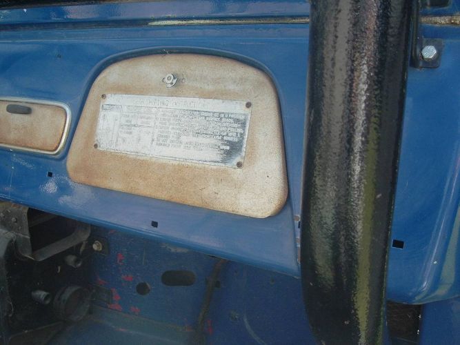 Unknown-Land-cruiser-1969-Blue-1