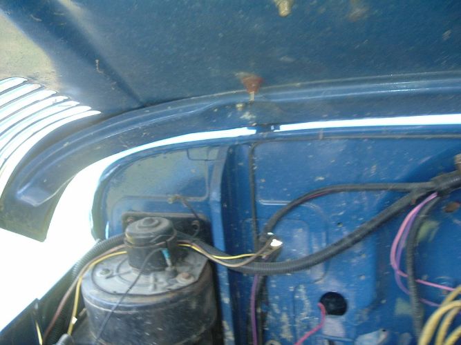 Unknown-Land-cruiser-1969-Blue-11