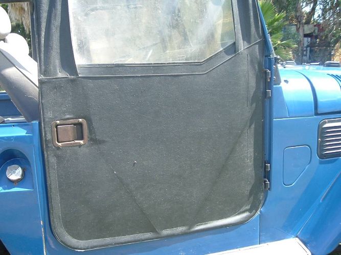 Unknown-Land-cruiser-1969-Blue-15