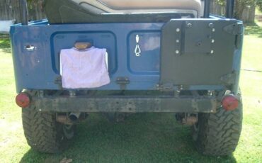 Unknown-Land-cruiser-1969-Blue-18
