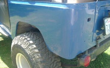 Unknown-Land-cruiser-1969-Blue-19