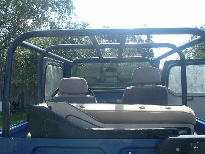 Unknown-Land-cruiser-1969-Blue-23