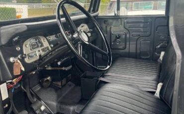 Unknown-Land-cruiser-1969-Gray-Black