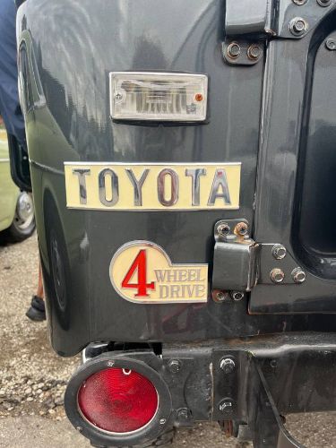 Unknown-Land-cruiser-1969-Gray-Black-4