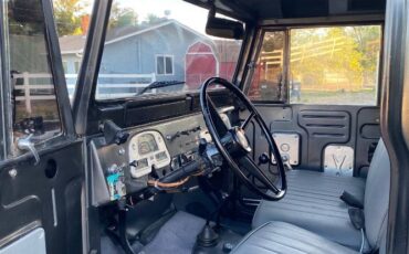 Unknown-Land-cruiser-1970-Gray-14