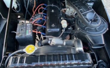Unknown-Land-cruiser-1970-Gray-17