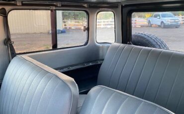 Unknown-Land-cruiser-1970-Gray-7