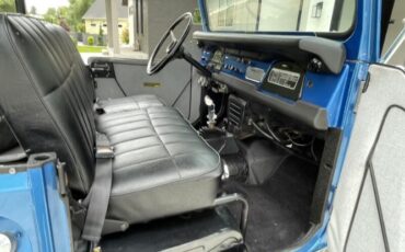 Unknown-Land-cruiser-1971-Blue-Black-10