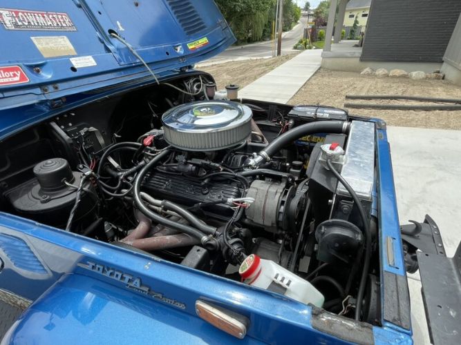 Unknown-Land-cruiser-1971-Blue-Black-14
