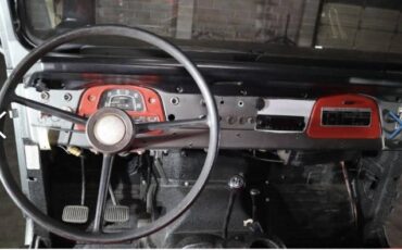 Unknown-Land-cruiser-1972-Gray-7