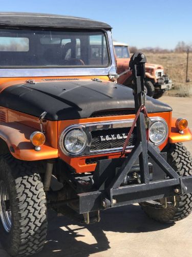 Unknown-Land-cruiser-1972-Orange-20