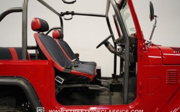 Unknown-Land-cruiser-1972-Red-Black-11