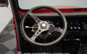 Unknown-Land-cruiser-1972-Red-Black-12