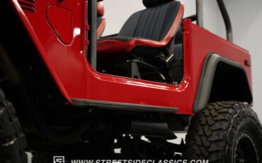 Unknown-Land-cruiser-1972-Red-Black-25