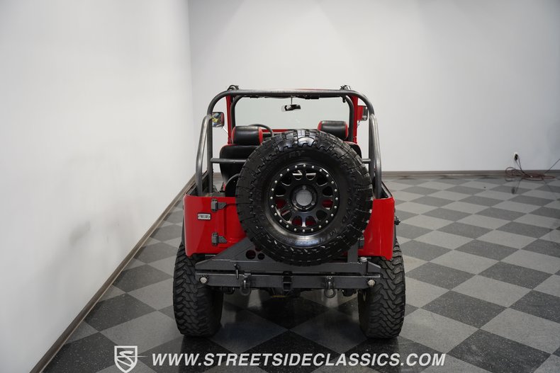 Unknown-Land-cruiser-1972-Red-Black-30