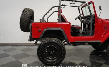 Unknown-Land-cruiser-1972-Red-Black-33