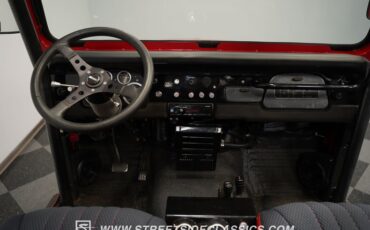 Unknown-Land-cruiser-1972-Red-Black-42